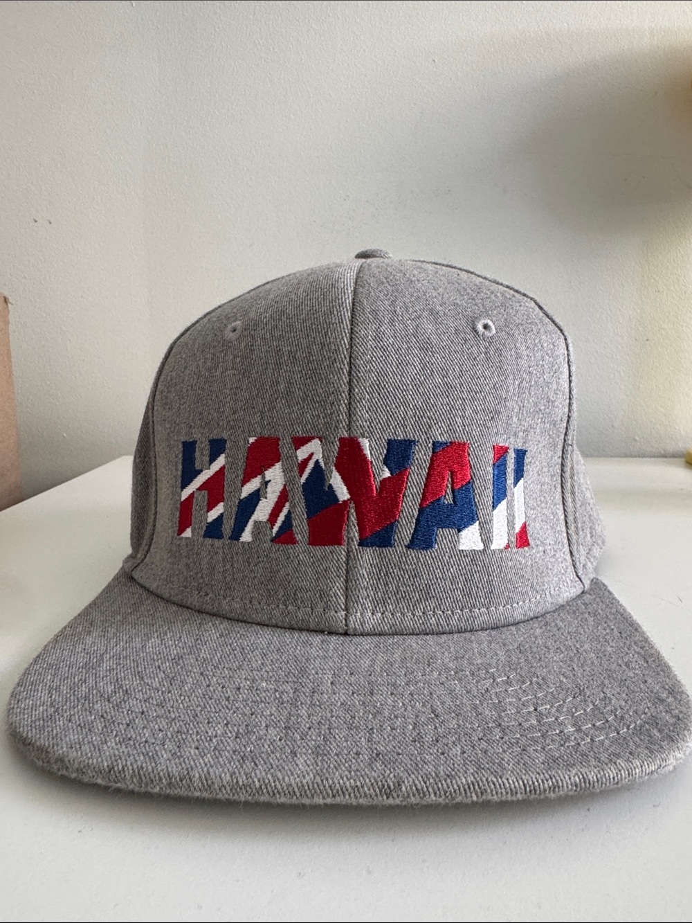 Vans Gray Snapback Hat with Red, Blue & White HAWAII Embroidery
